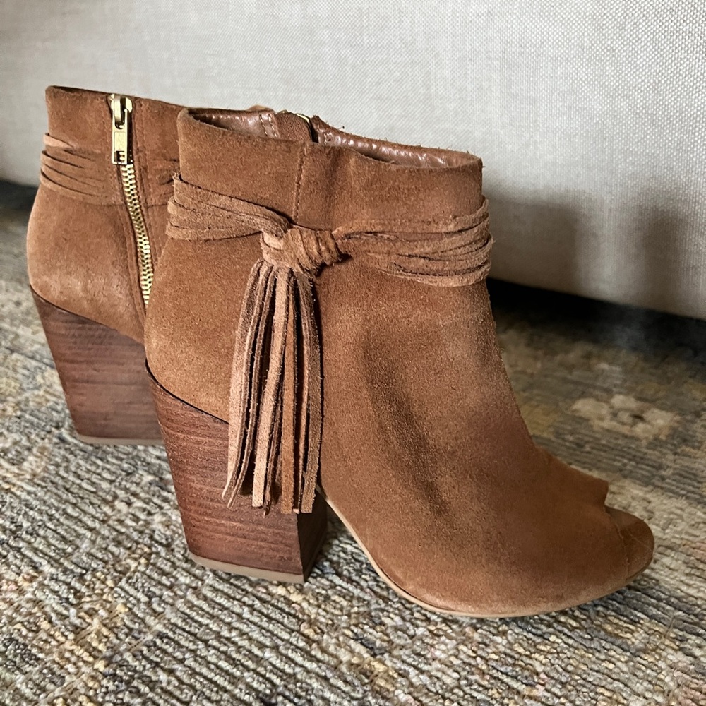 Steve Madden Suede Tassel Booties